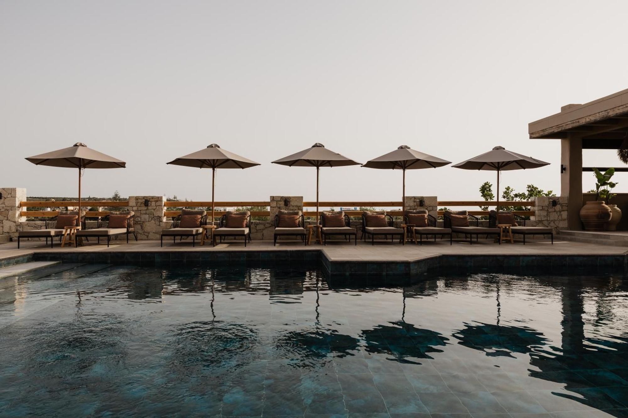 Momi Slow Living Hotel ヘルソニソス エクステリア 写真